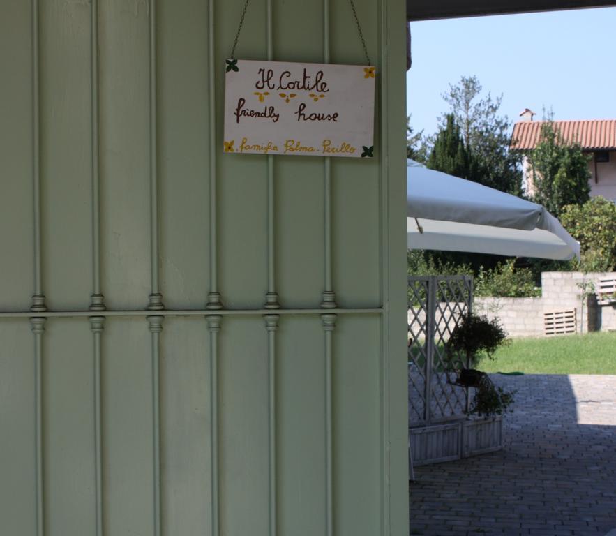 Il Cortile Friendly House Hotell Borgomanero Exteriör bild