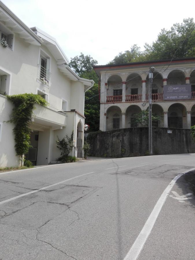 Il Cortile Friendly House Hotell Borgomanero Exteriör bild